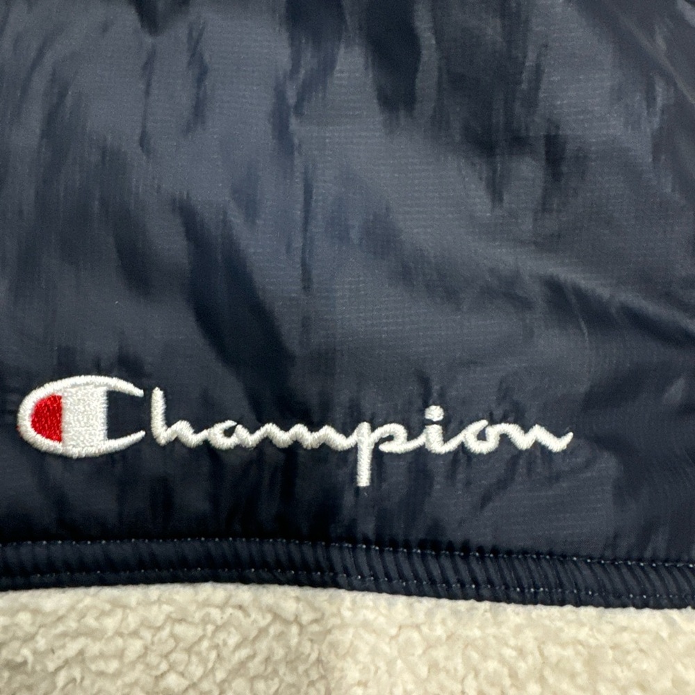 Off-White Sherpa Men's Small Varsity Trim Blue & Red Bomber Champion Jacket - Picture 4 of 8